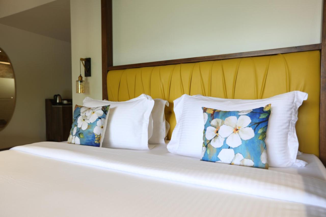 Golden Fields Resort Mulshi Exterior foto