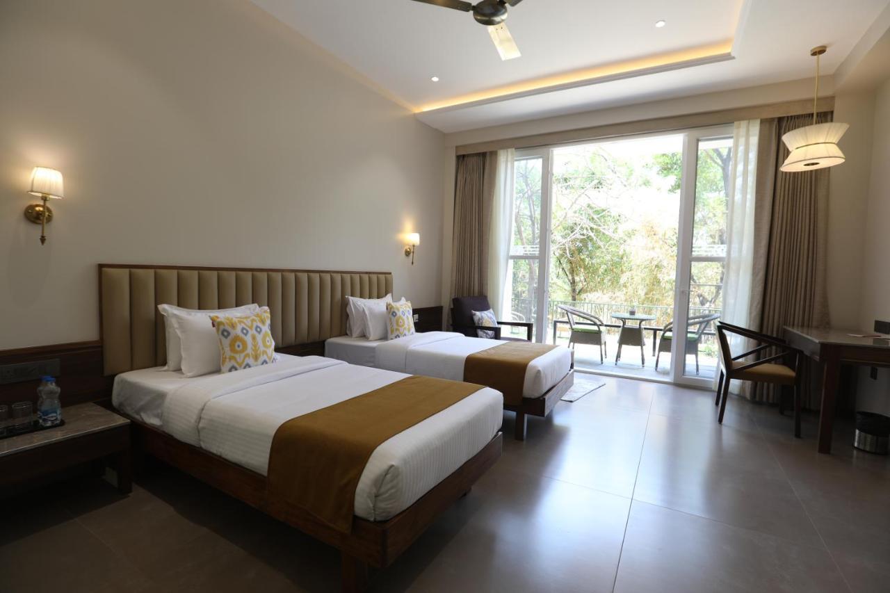 Golden Fields Resort Mulshi Exterior foto