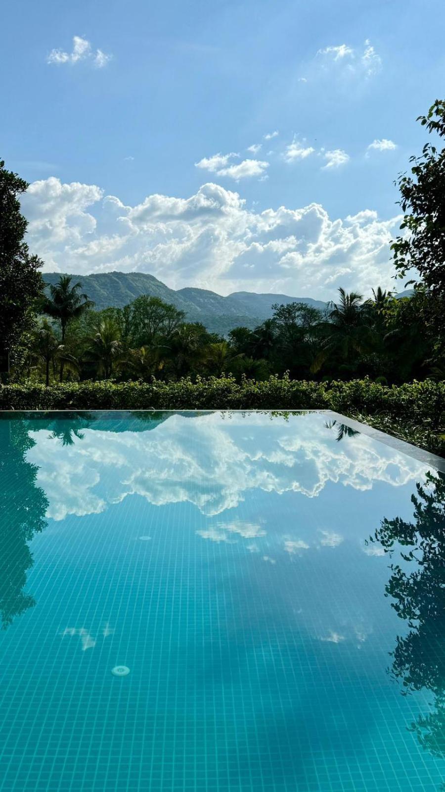 Golden Fields Resort Mulshi Exterior foto
